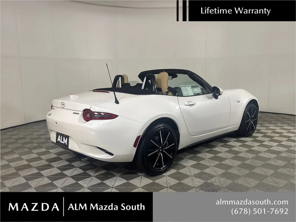 2026 Mazda ND MX-5 Miata - Image 18 of 20