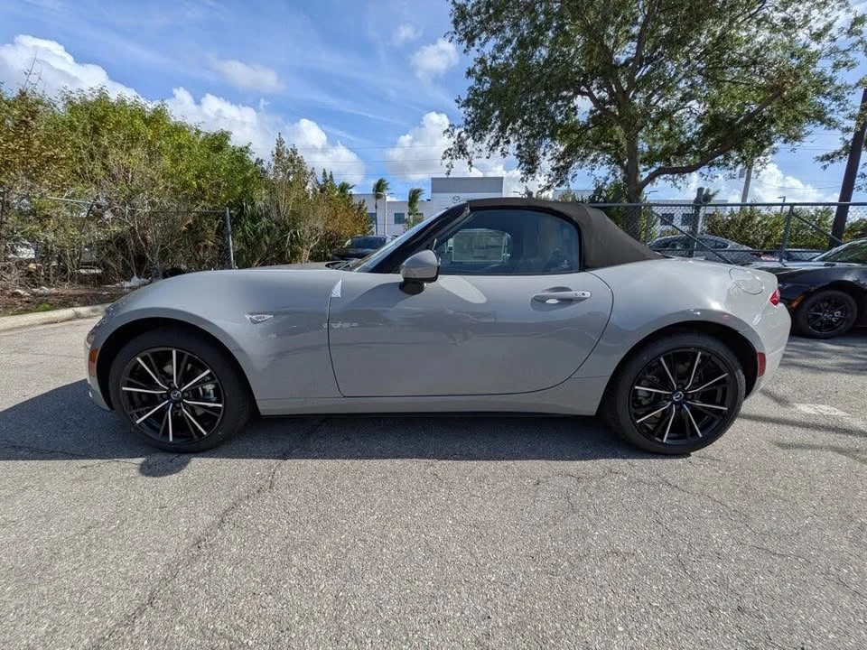 2026 Mazda ND MX-5 Miata - Image 8 of 19