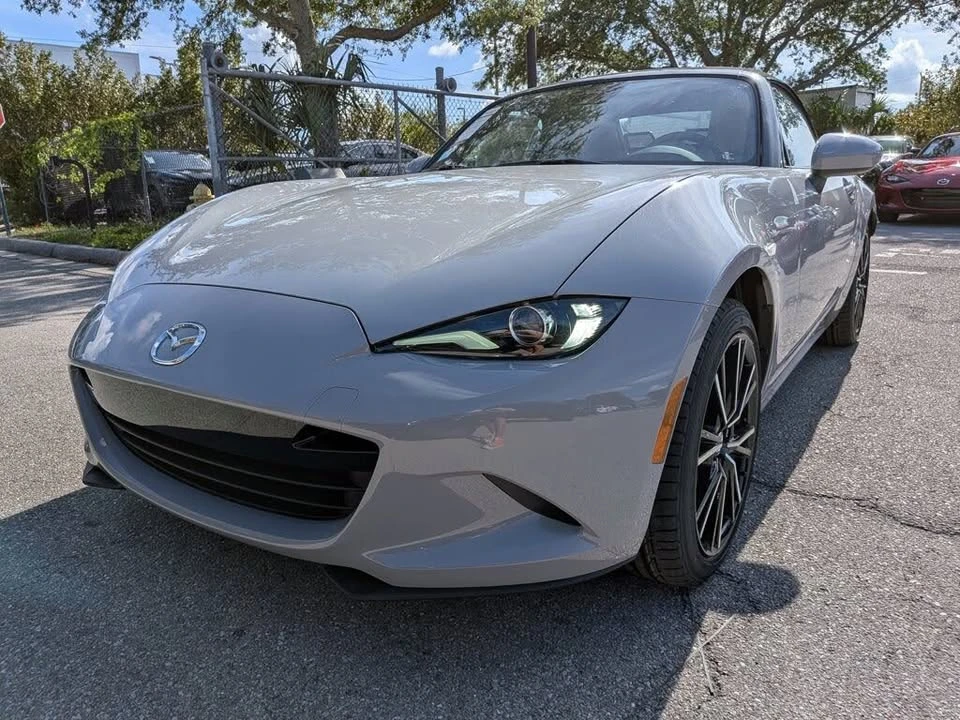 2026 Mazda ND MX-5 Miata - Image 9 of 19