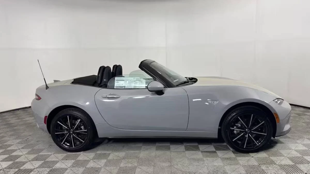 2026 Mazda ND MX-5 Miata - Image 2 of 11