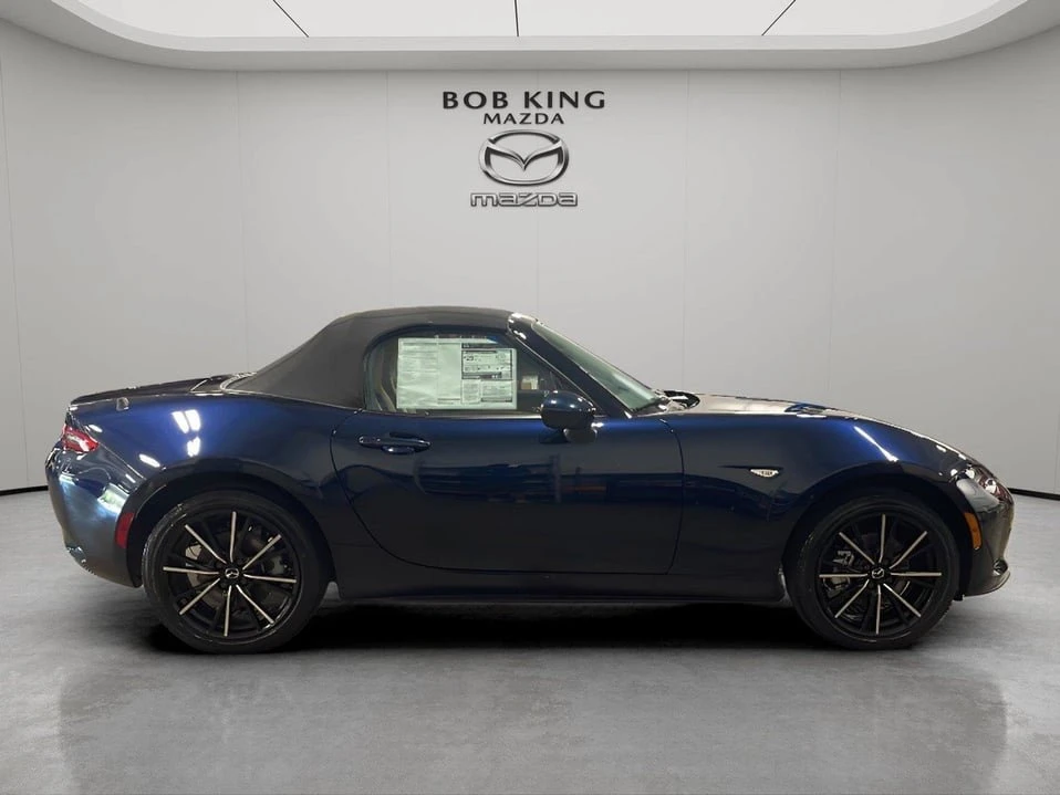 2026 Mazda ND MX-5 Miata - Image 6 of 10
