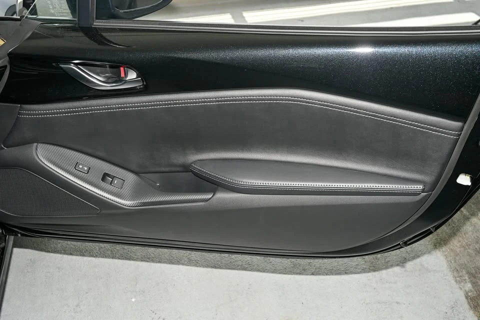 2026 Mazda ND MX-5 Miata - Image 17 of 20