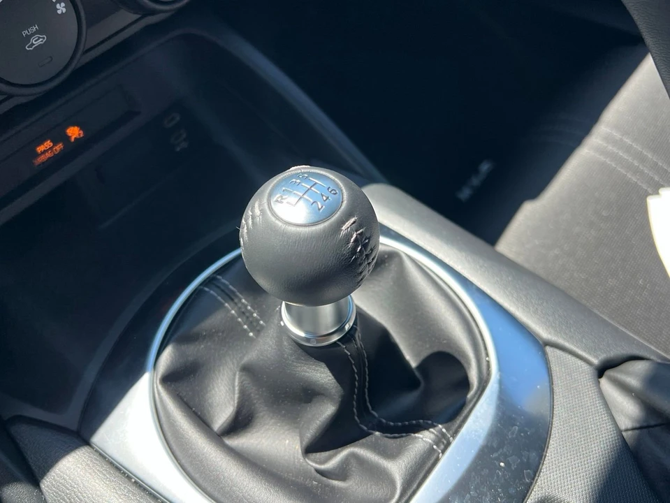 2026 Mazda ND MX-5 Miata - Image 12 of 27