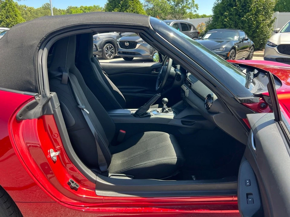 2026 Mazda ND MX-5 Miata - Image 24 of 27