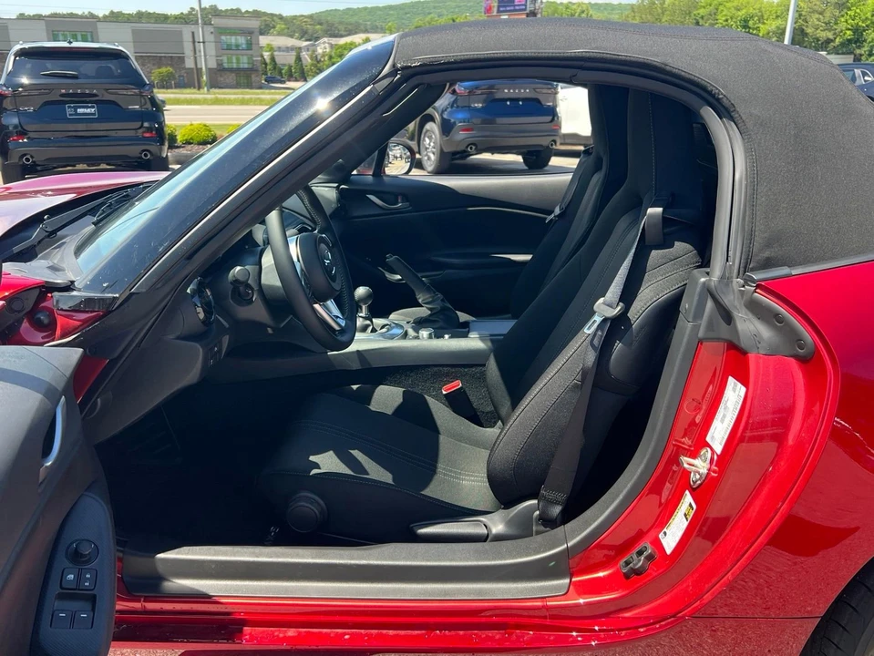2026 Mazda ND MX-5 Miata - Image 22 of 27