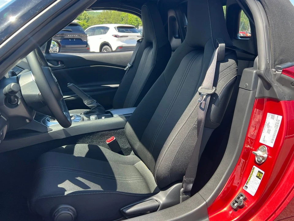 2026 Mazda ND MX-5 Miata - Image 23 of 27