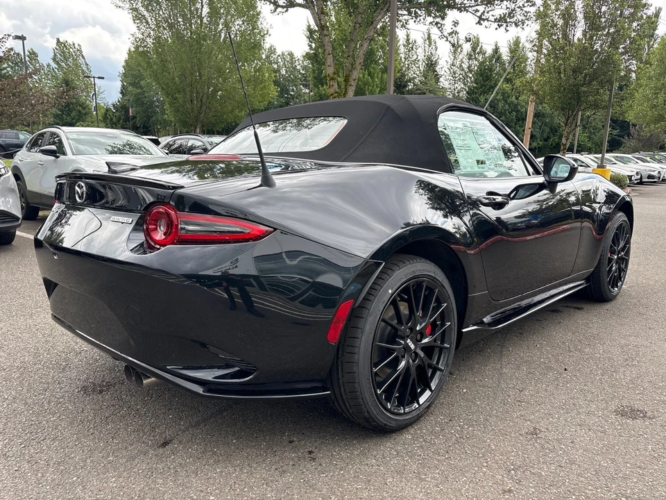 2026 Mazda ND MX-5 Miata - Image 3 of 24