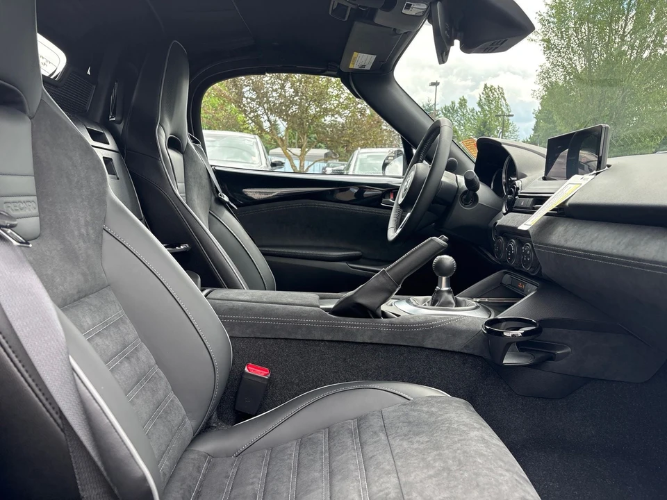 2026 Mazda ND MX-5 Miata - Image 9 of 24