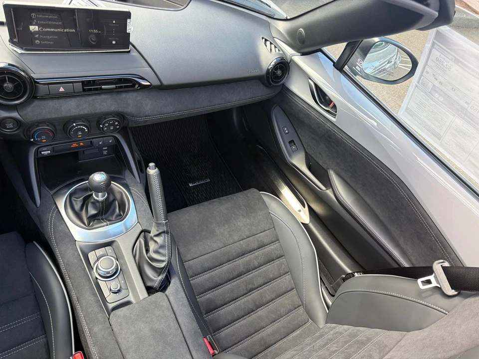 2026 Mazda ND MX-5 Miata - Image 13 of 25