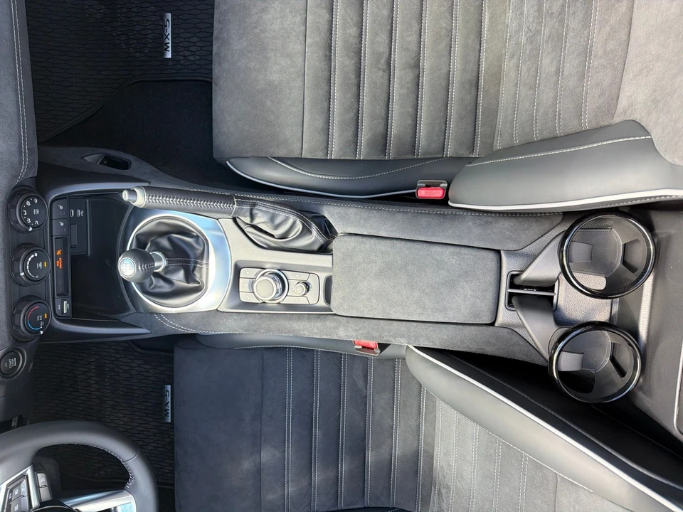 2026 Mazda ND MX-5 Miata - Image 15 of 25
