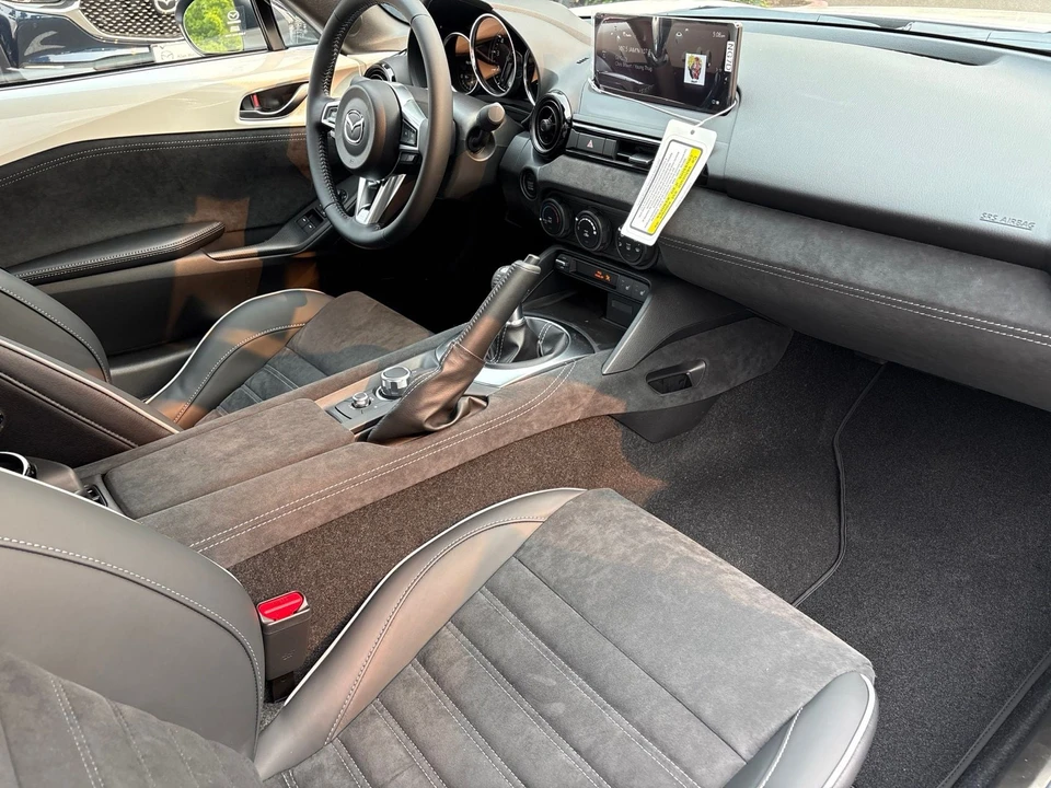 2026 Mazda ND MX-5 Miata - Image 10 of 22