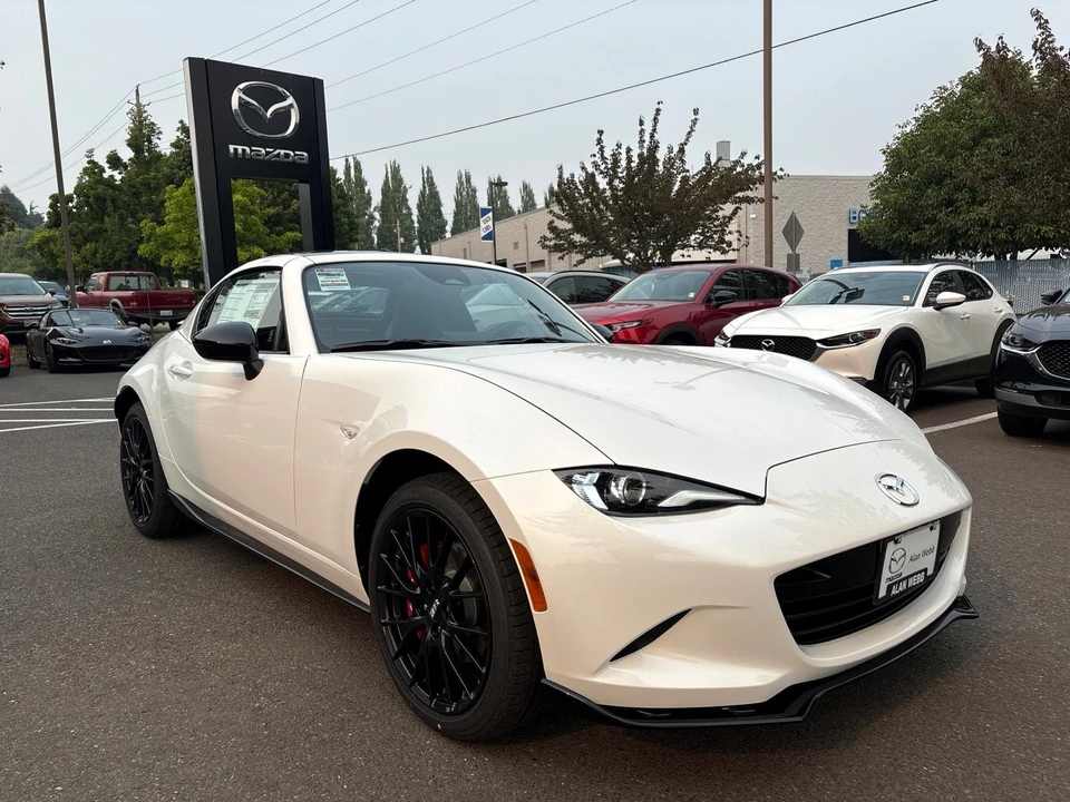 2026 Mazda ND MX-5 Miata - Image 4 of 22