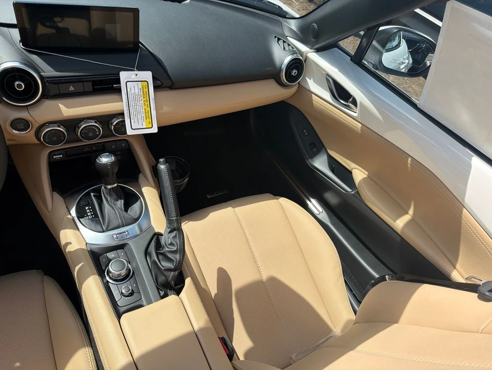 2026 Mazda ND MX-5 Miata - Image 9 of 16