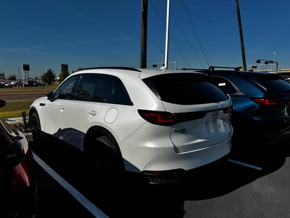2026 Mazda CX-90 - Image 2 of 3