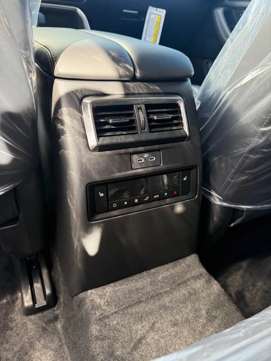 2026 Mazda CX-90 - Image 10 of 10