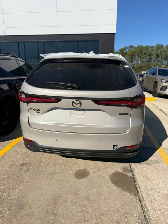 2026 Mazda CX-90 - Image 4 of 10