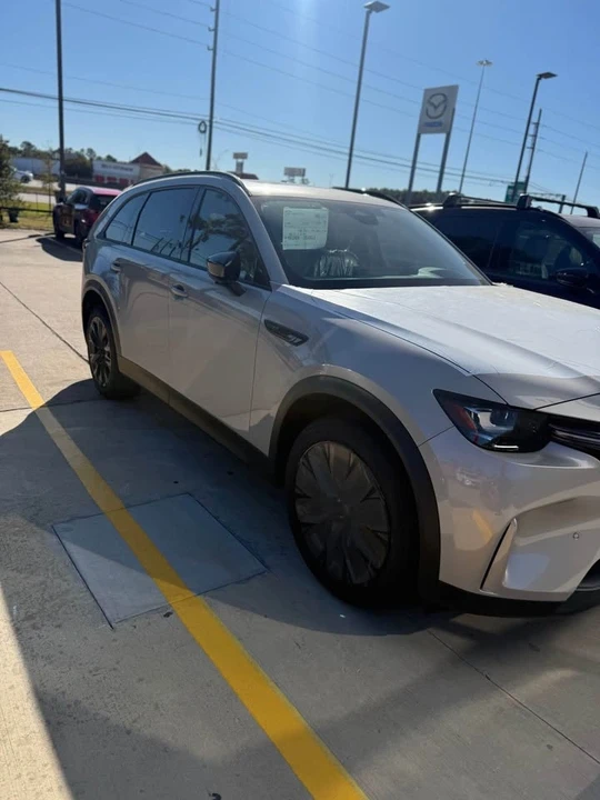 2026 Mazda CX-90 - Image 3 of 10