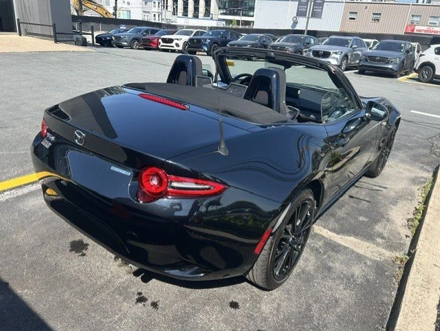 2026 Mazda ND MX-5 Miata - Image 7 of 9