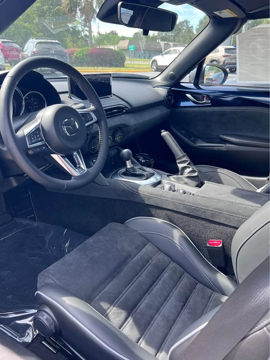 2026 Mazda ND MX-5 Miata - Image 7 of 10