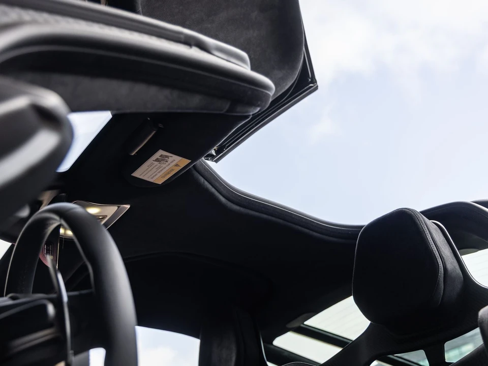 2026 McLaren 750S - Image 30 of 31