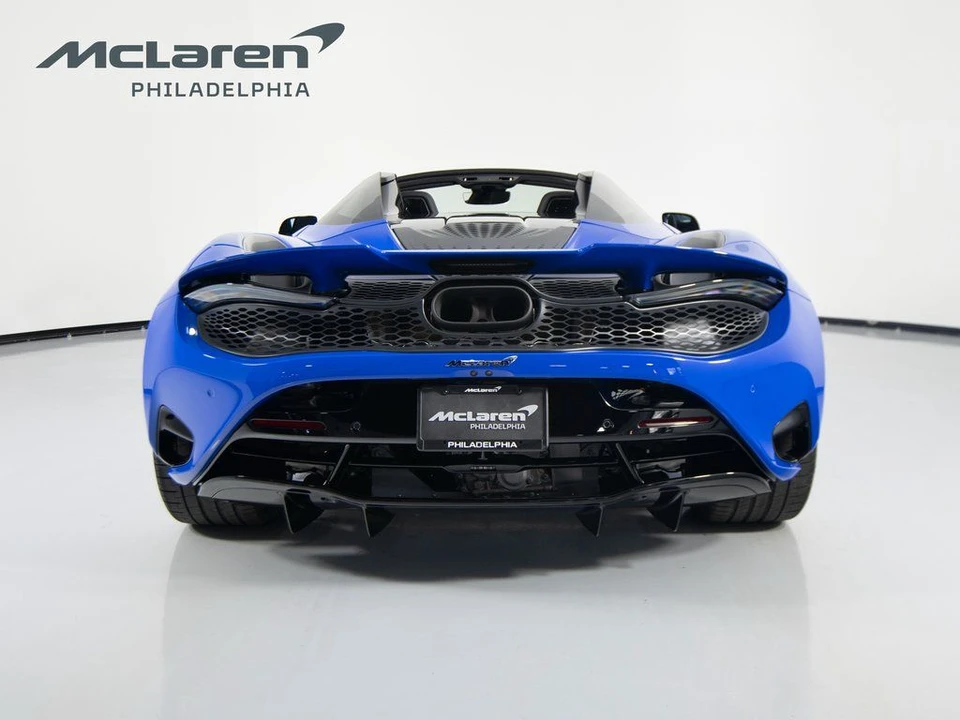 2026 McLaren 750S Spider - Image 7 of 31