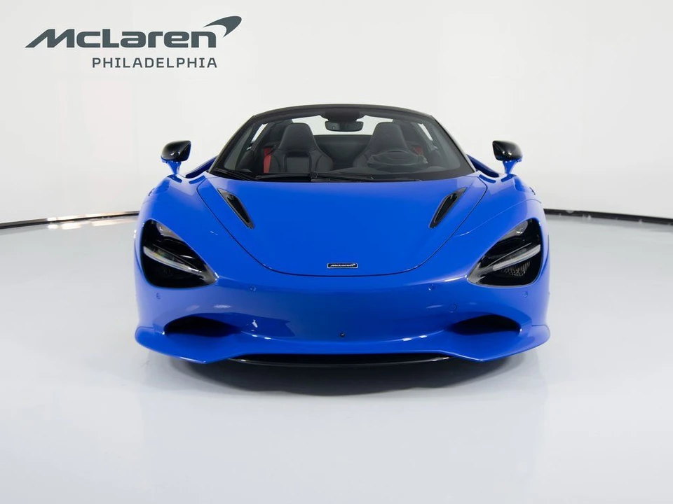 2026 McLaren 750S Spider - Image 3 of 31