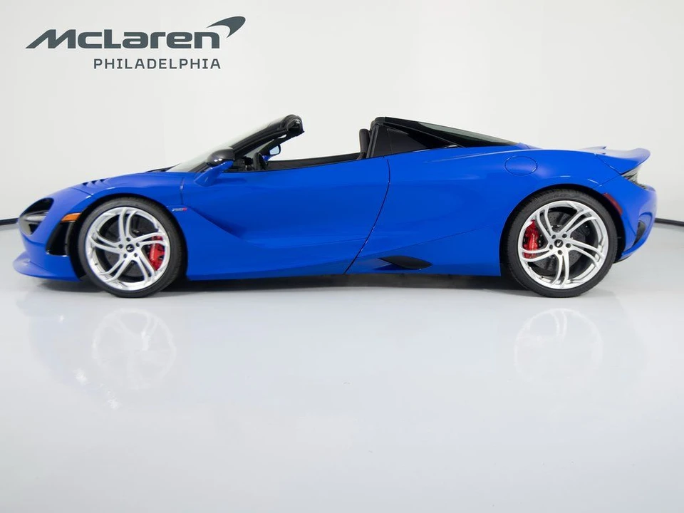 2026 McLaren 750S Spider - Image 9 of 31