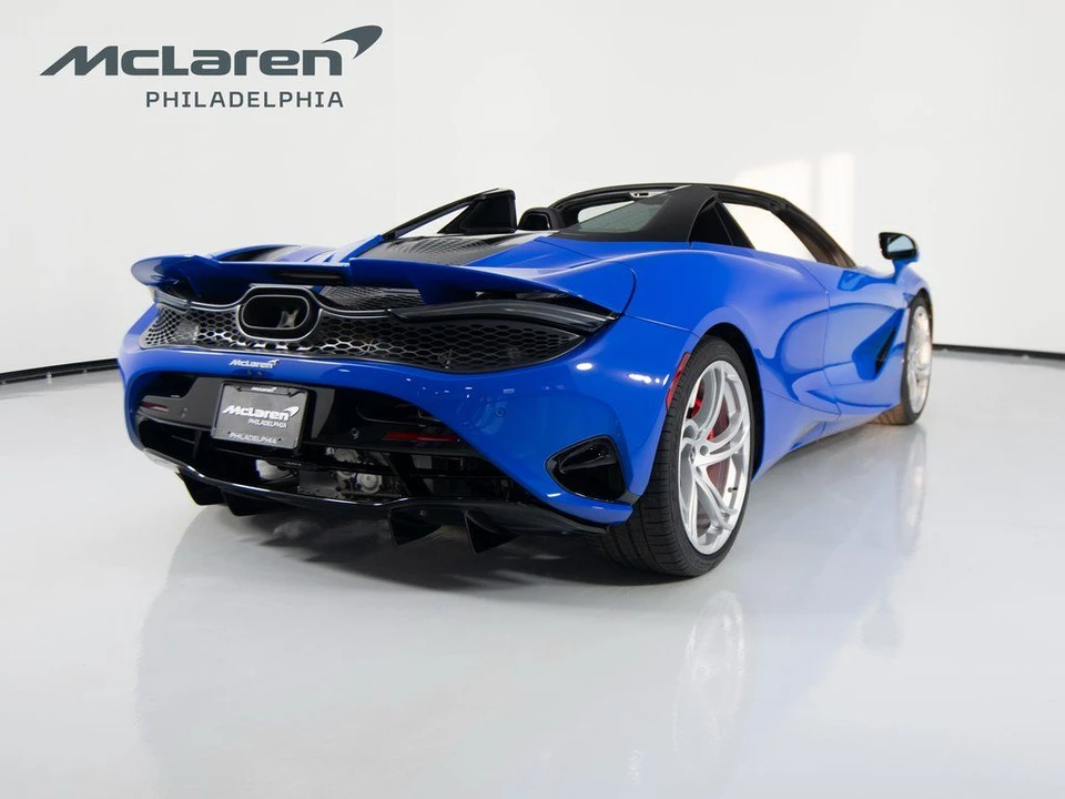2026 McLaren 750S Spider - Image 6 of 31