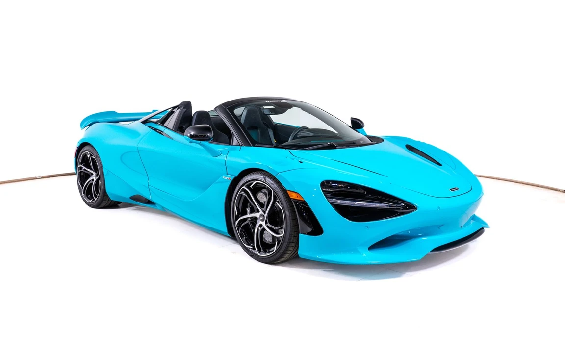 2026 McLaren 750S Spider - Image 9 of 25