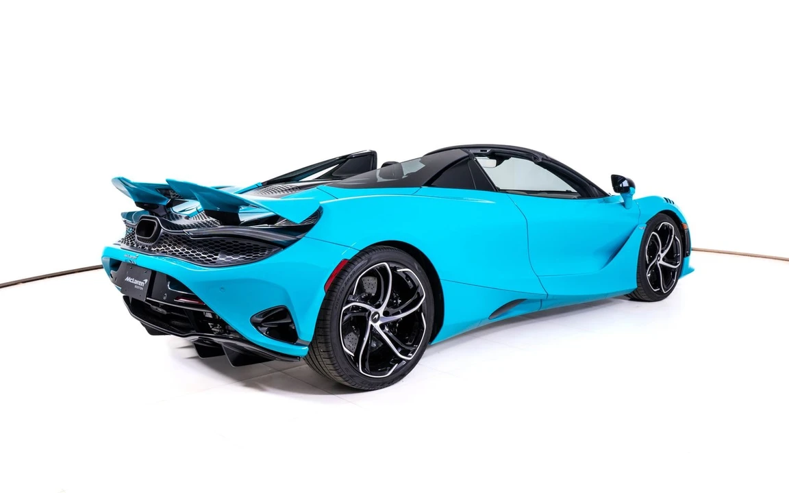 2026 McLaren 750S Spider - Image 7 of 25