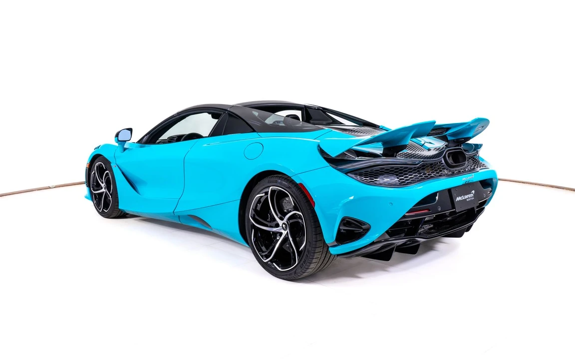 2026 McLaren 750S Spider - Image 4 of 25