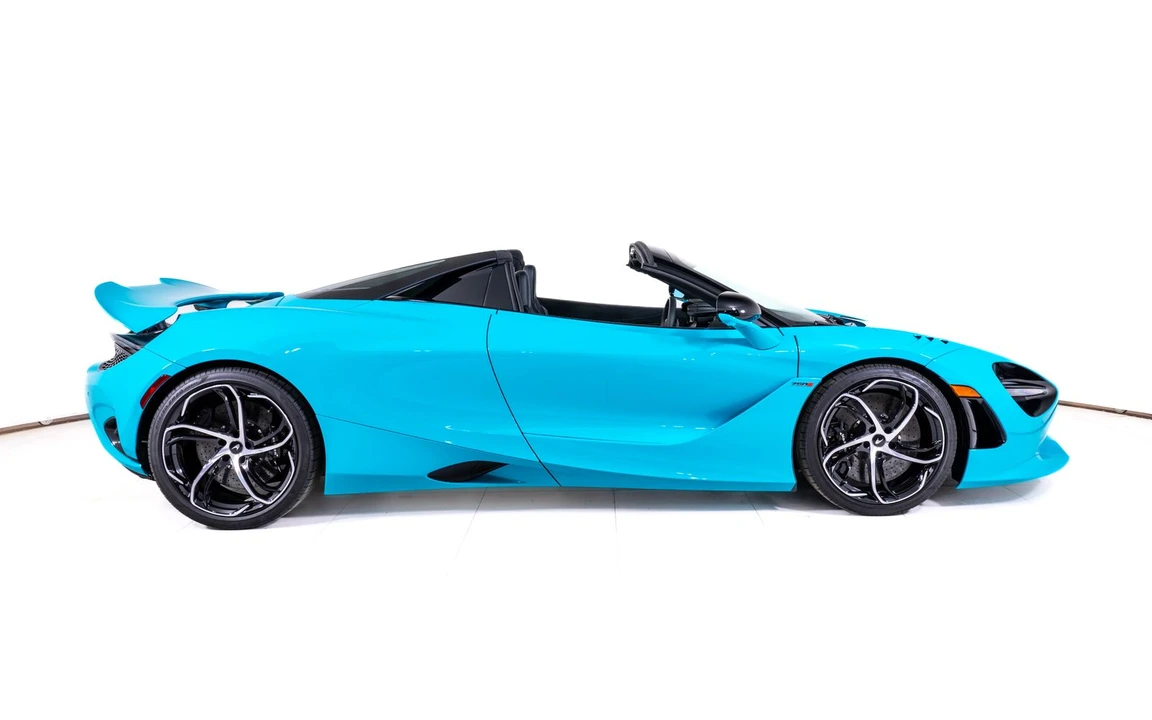 2026 McLaren 750S Spider - Image 8 of 25