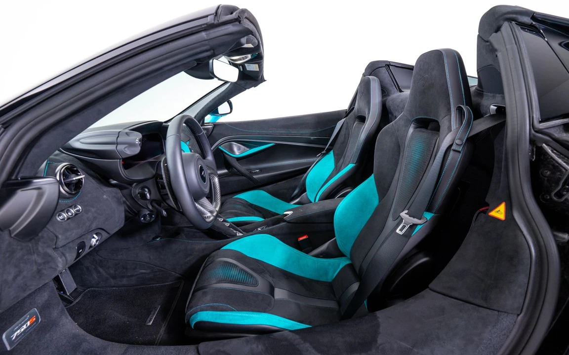 2026 McLaren 750S Spider - Image 22 of 25