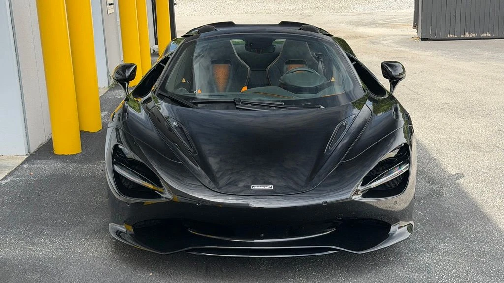 2026 McLaren 750S Spider - Image 2 of 9