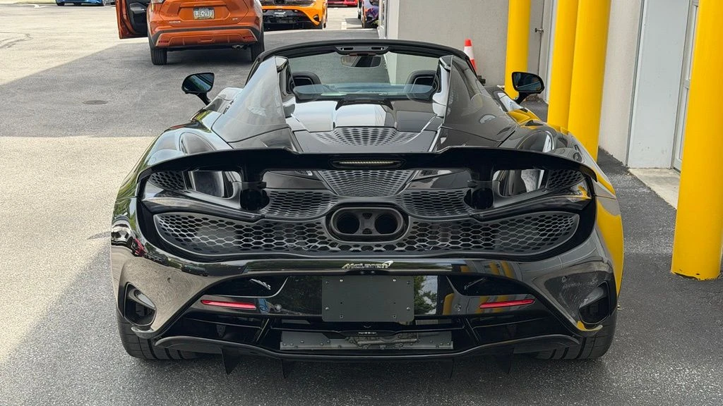 2026 McLaren 750S Spider - Image 6 of 9
