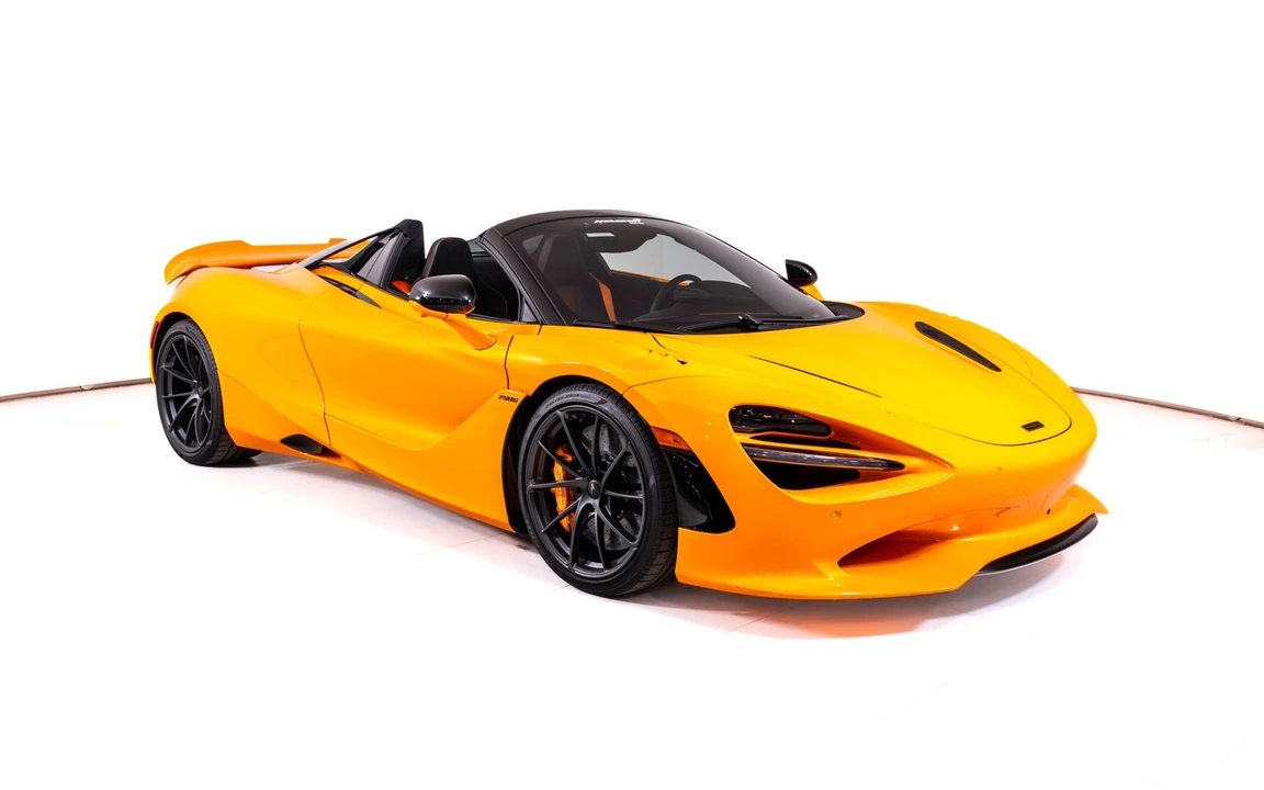 2026 McLaren 750S Spider - Image 9 of 25