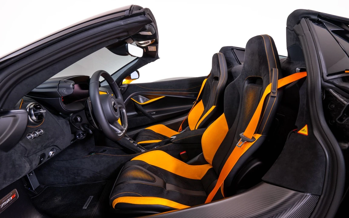 2026 McLaren 750S Spider - Image 22 of 25