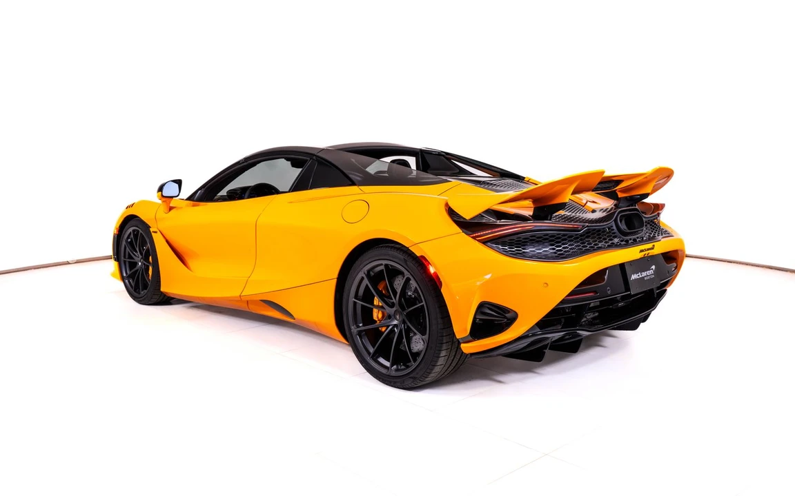 2026 McLaren 750S Spider - Image 4 of 25