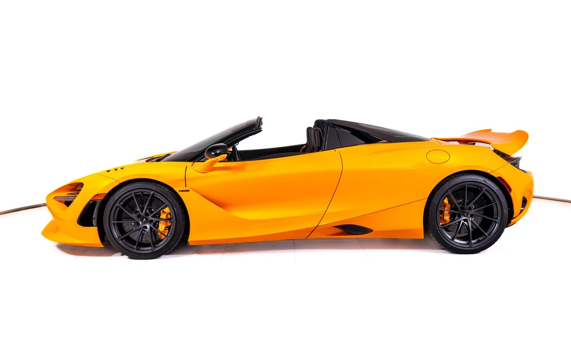 2026 McLaren 750S Spider - Image 2 of 25