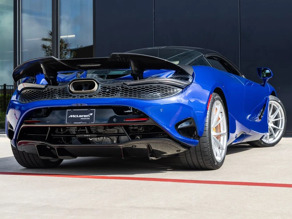 2026 McLaren 750S Coupe - Image 9 of 31