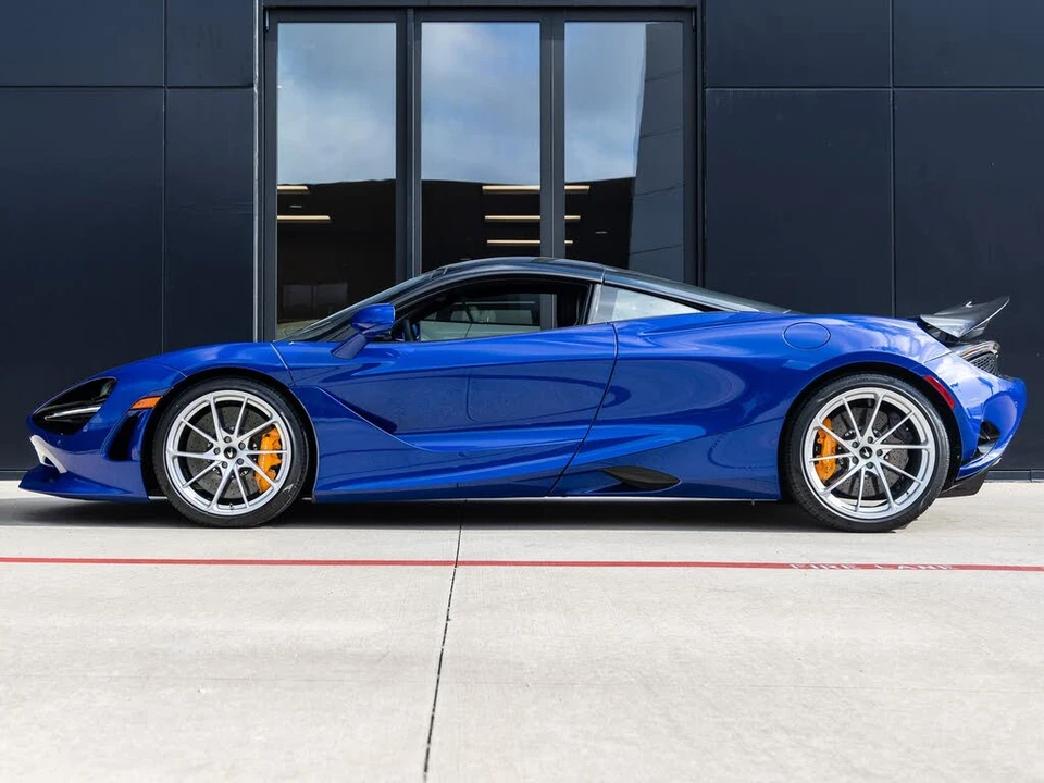 2026 McLaren 750S Coupe - Image 10 of 31