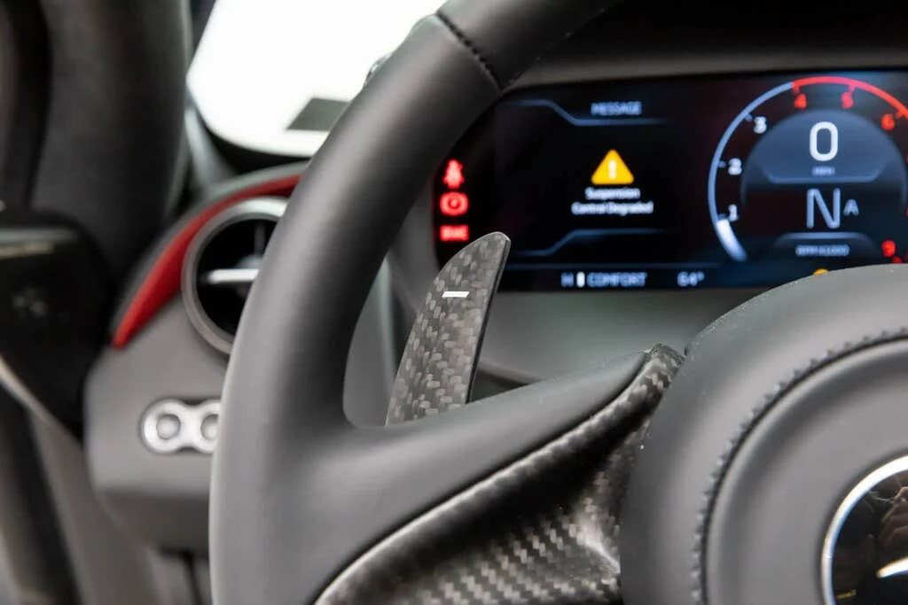 2026 McLaren 750S Coupe - Image 30 of 31