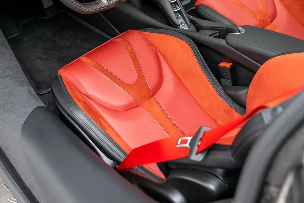2026 McLaren 750S Coupe - Image 25 of 31