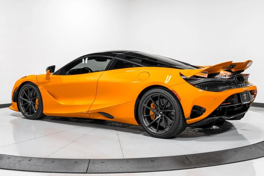 2026 McLaren 750S Coupe - Image 5 of 31