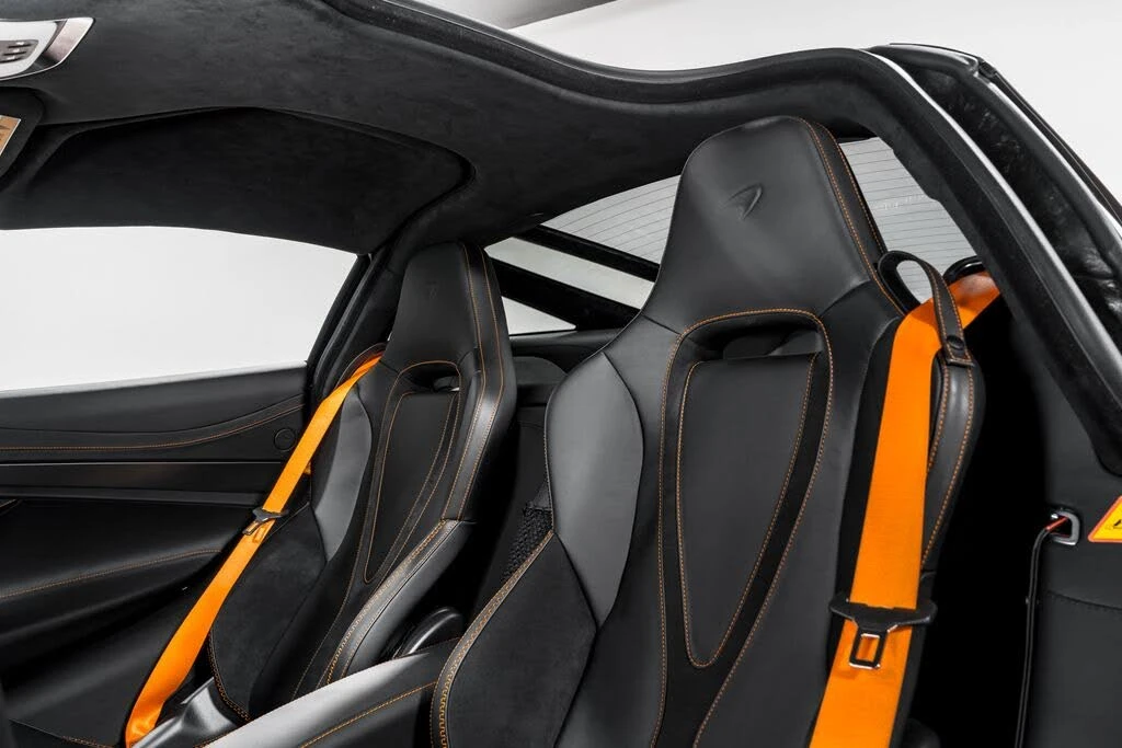 2026 McLaren 750S Coupe - Image 17 of 31