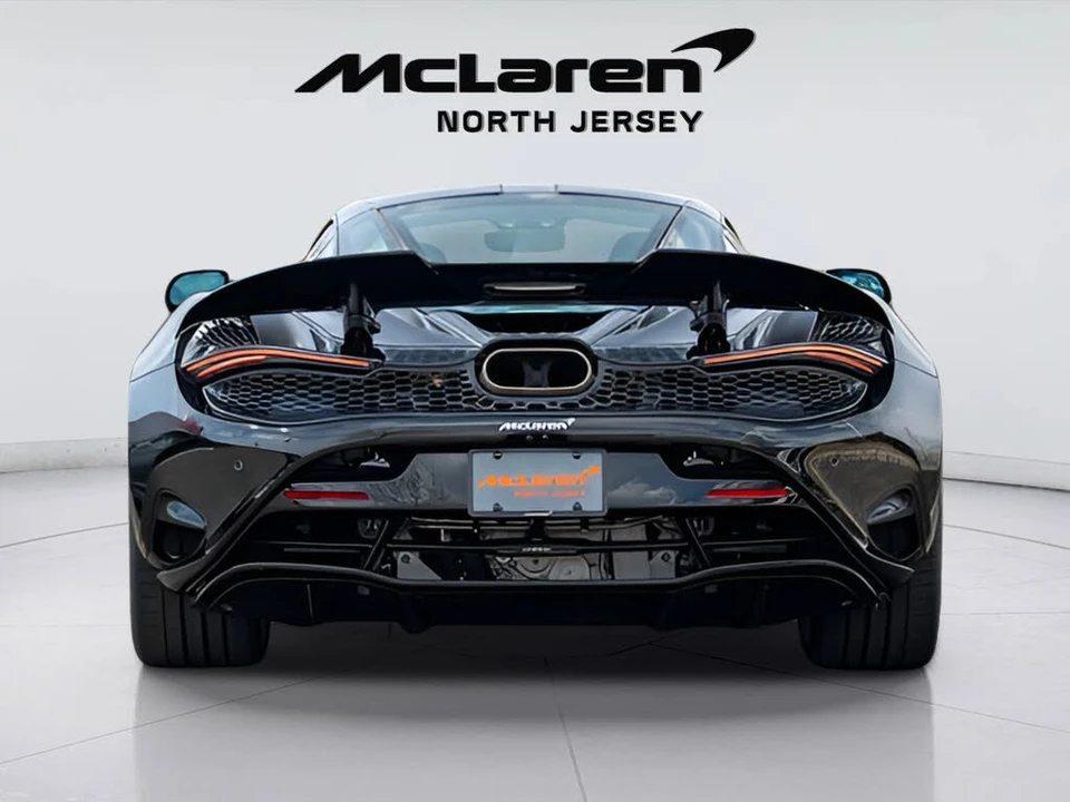 2026 McLaren 750S Coupe - Image 11 of 31