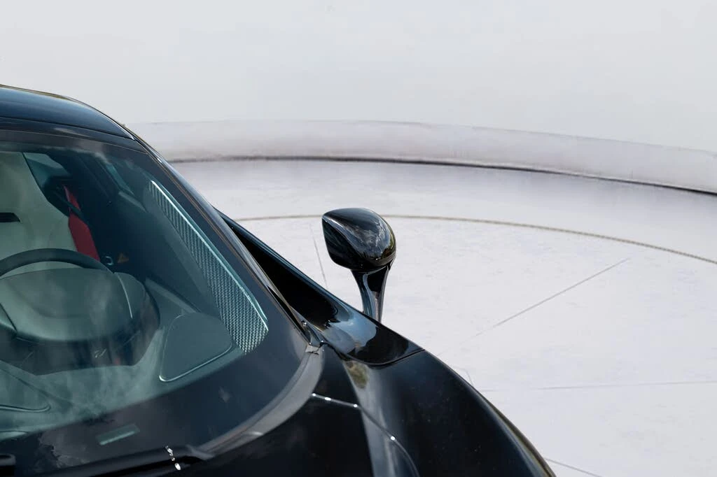 2026 McLaren 750S Coupe - Image 28 of 31