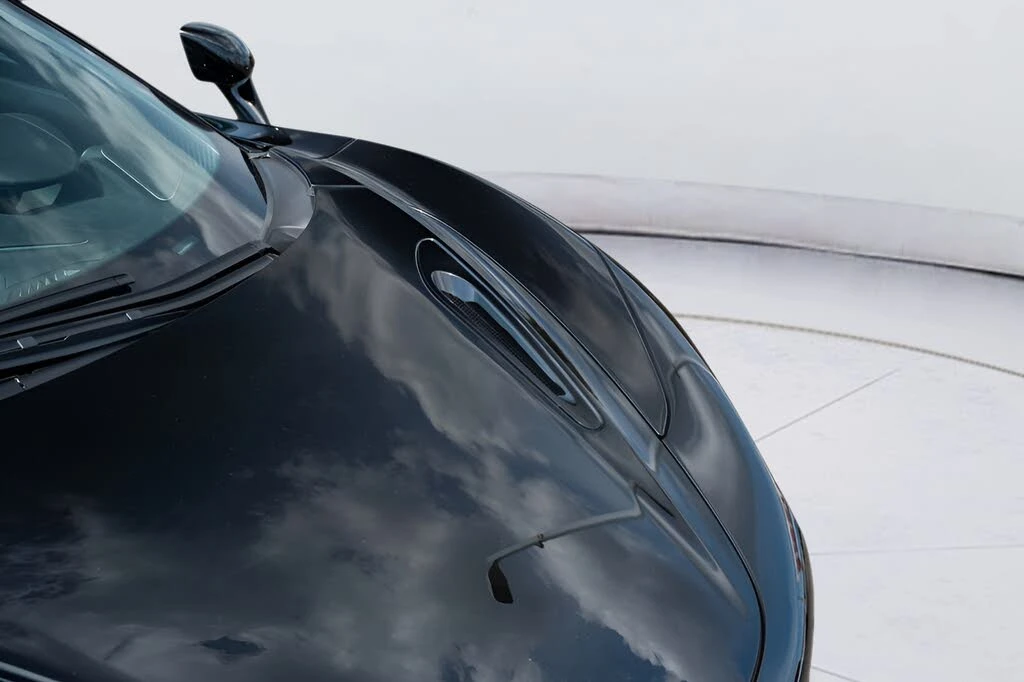 2026 McLaren 750S Coupe - Image 30 of 31