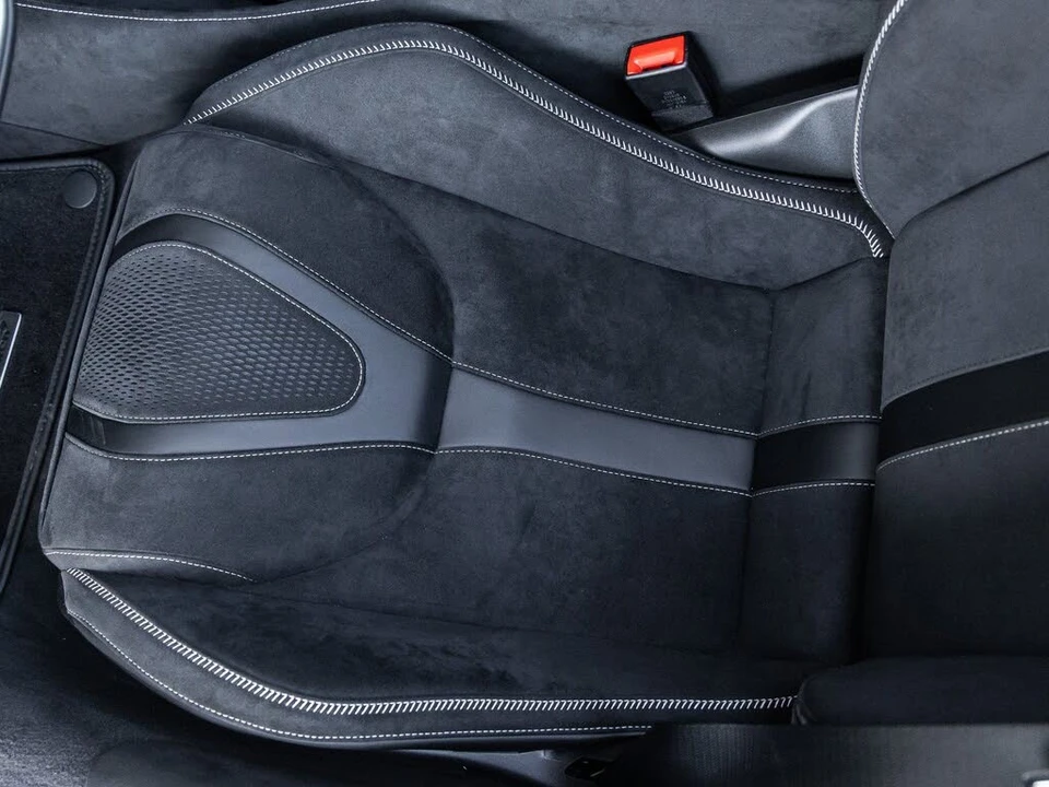 2026 McLaren 750S Coupe - Image 31 of 31