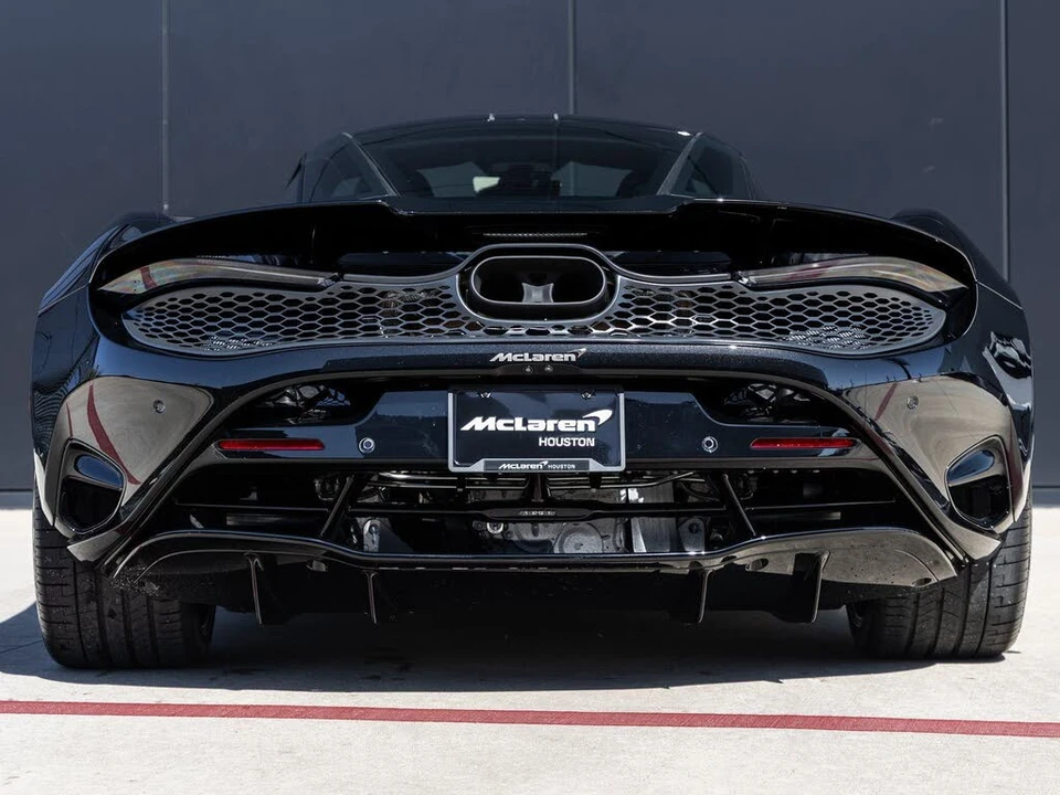 2026 McLaren 750S Coupe - Image 8 of 31